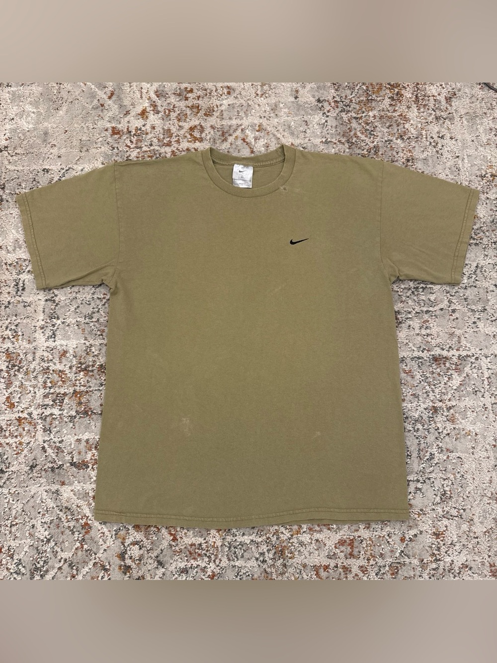 Vintage 90s Nike Mini Swoosh T-Shirt Size L Olive Green Made in USA White Tag